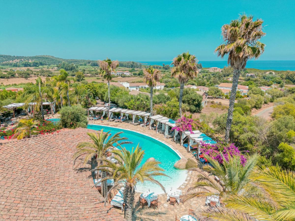 Felix Hotels - Galanias Hotel & Retreat Bari Sardo Exterior foto